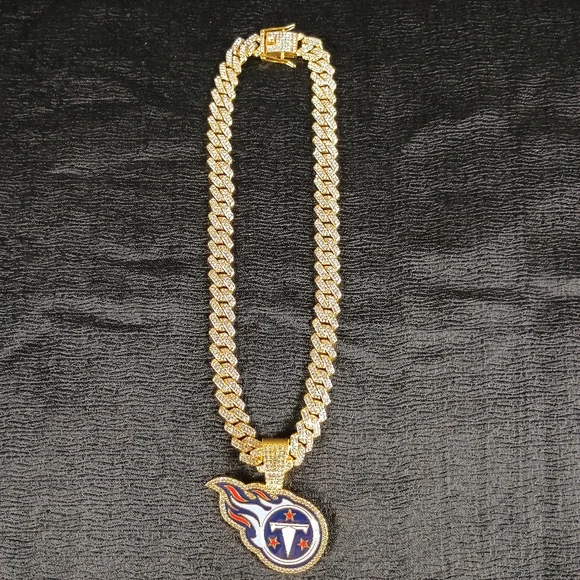 NFL Tennessee Titans 20 Inch Necklace Pendant Cuban Chain Link Football Jewelry - Picture 3 of 6